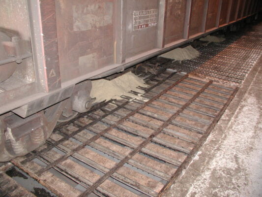 CBL Port of Paranaguá (PR) train pit receiving sugar isntalled 2004